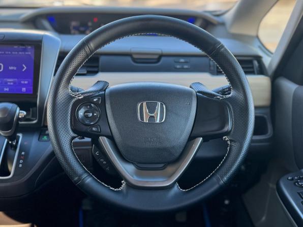 Honda Freed II с пробегом 2017 года, цена 1 569 000 рублей, 64500 км, компактвэн, Автокод Объявления