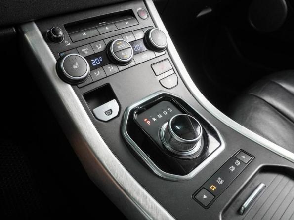 Land Rover Range Rover Evoque I с пробегом 2015 года, цена 1 927 000 рублей, 164802 км, внедорожник, Автокод Объявления