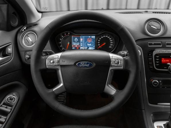 Ford Mondeo IV Рестайлинг с пробегом 2013 года, цена 940 000 рублей, 228416 км, седан, Автокод Объявления