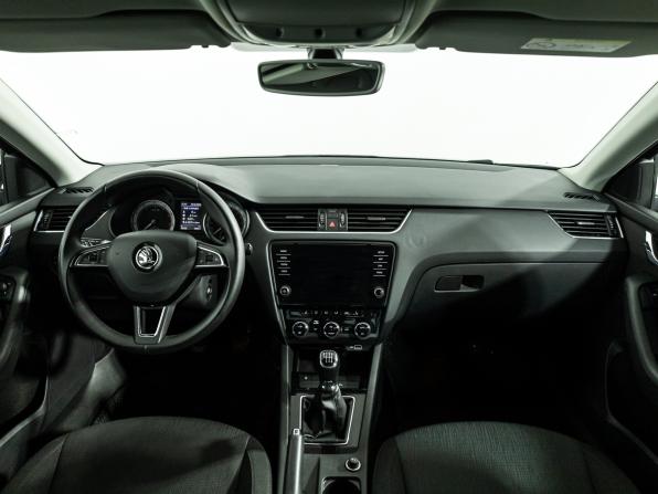 Skoda Octavia III (A7) Рестайлинг с пробегом 2018 года, цена 1 905 900 рублей, 76734 км, лифтбек, Автокод Объявления
