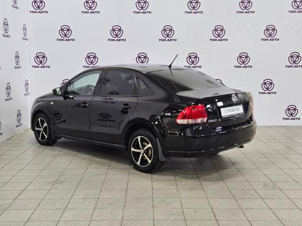 Volkswagen Polo V с пробегом 2014 года, цена 861 000 рублей, 177126 км, седан, Автокод Объявления