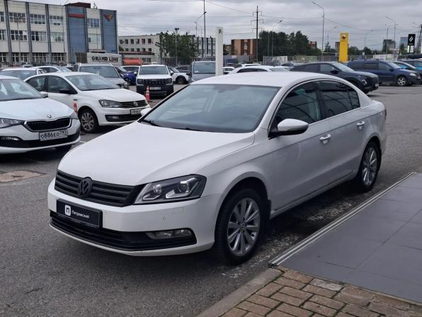 Volkswagen Passat B7 с пробегом 2012 года, цена 959 000 рублей, 243002 км, седан, Автокод Объявления