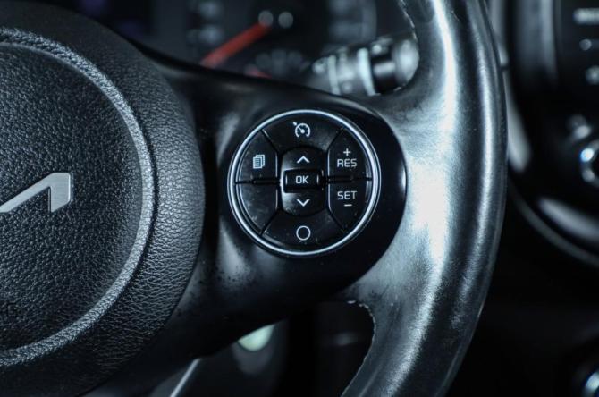 Kia Soul III с пробегом 2022 года, цена 2 599 000 рублей, 7985 км, хэтчбек, Автокод Объявления