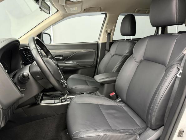 Mitsubishi Outlander III Рестайлинг 3 с пробегом 2020 года, цена 2 535 000 рублей, 103624 км, внедорожник, Автокод Объявления