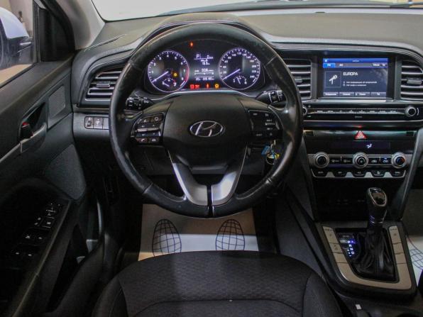 Hyundai Elantra VI (AD) Рестайлинг с пробегом 2019 года, цена 1 087 500 рублей, 226000 км, седан, Автокод Объявления