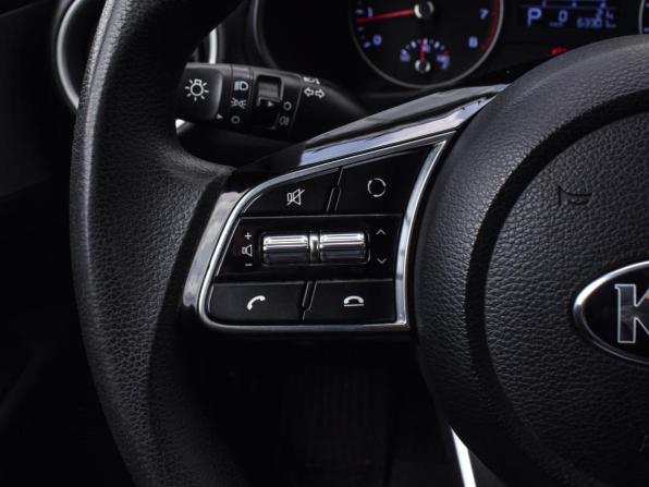 Kia Cerato III Рестайлинг (Classic) с пробегом 2020 года, цена 2 080 000 рублей, 63301 км, седан, Автокод Объявления