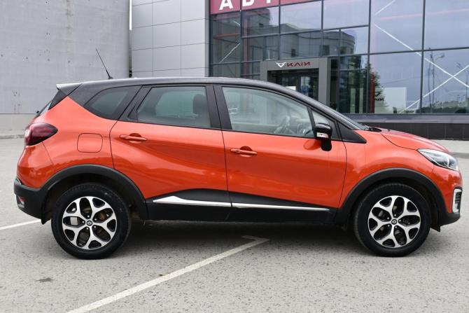 Renault Kaptur I с пробегом 2017 года, цена 1 355 000 рублей, 100427 км, внедорожник, Автокод Объявления