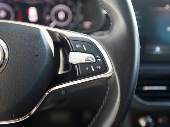 Skoda Rapid II с пробегом 2021 года, цена 1 350 000 рублей, 98853 км, лифтбек, Автокод Объявления