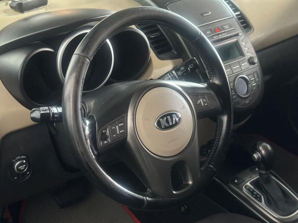 Kia Soul I Рестайлинг с пробегом 2013 года, цена 983 000 рублей, 182186 км, хэтчбек, Автокод Объявления