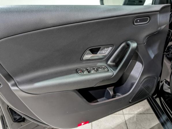 Mercedes-Benz A-Класс IV (W177) с пробегом 2019 года, цена 2 530 000 рублей, 33635 км, хэтчбек, Автокод Объявления