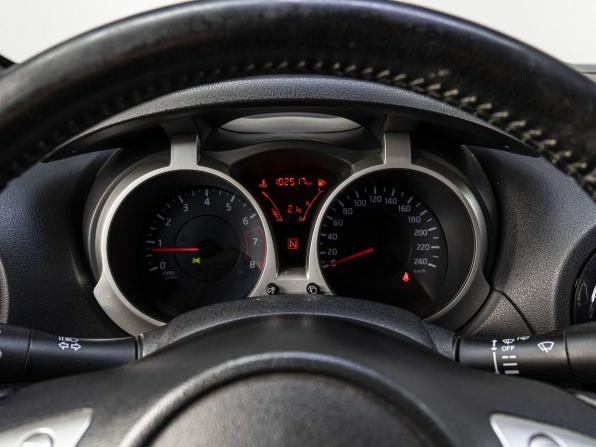 Nissan Juke I с пробегом 2014 года, цена 1 080 000 рублей, 102517 км, внедорожник, Автокод Объявления