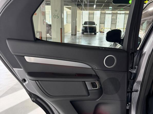 Новый Land Rover Discovery V Рестайлинг 2025 года, цена 12 990 000 рублей, внедорожник, Автокод Объявления
