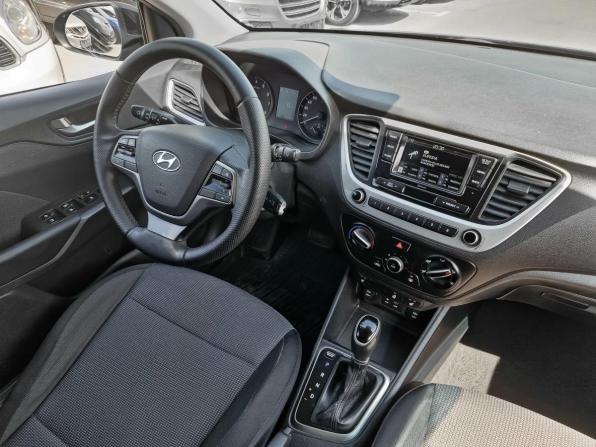 Hyundai Solaris II с пробегом 2017 года, цена 1 169 000 рублей, 209425 км, седан, Автокод Объявления