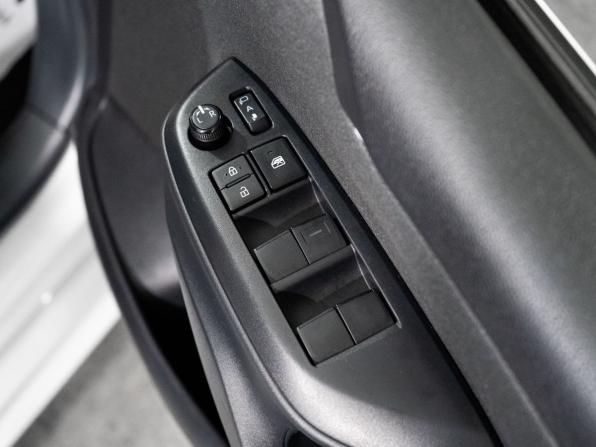 Toyota Yaris IV с пробегом 2021 года, цена 1 299 500 рублей, 53750 км, хэтчбек, Автокод Объявления
