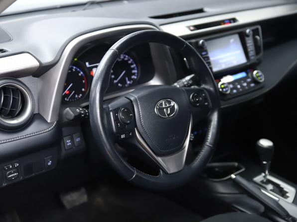 Toyota RAV4 IV (XA40) Рестайлинг с пробегом 2018 года, цена 2 690 000 рублей, 83526 км, внедорожник, Автокод Объявления
