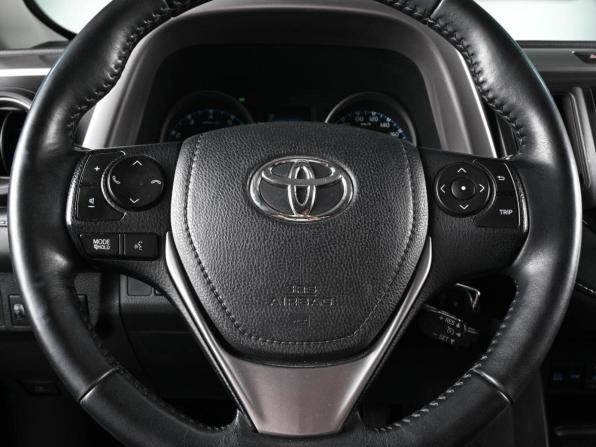 Toyota RAV4 IV (XA40) Рестайлинг с пробегом 2017 года, цена 2 379 000 рублей, 82227 км, внедорожник, Автокод Объявления