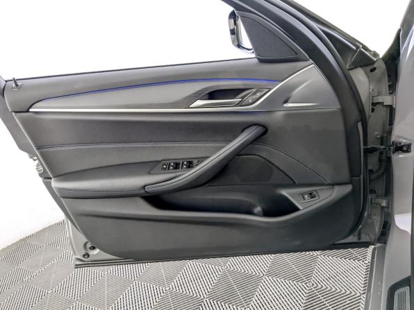 BMW 5 серии VII (G30/G31/G38) Рестайлинг с пробегом 2021 года, цена 4 850 000 рублей, 82932 км, седан, Автокод Объявления