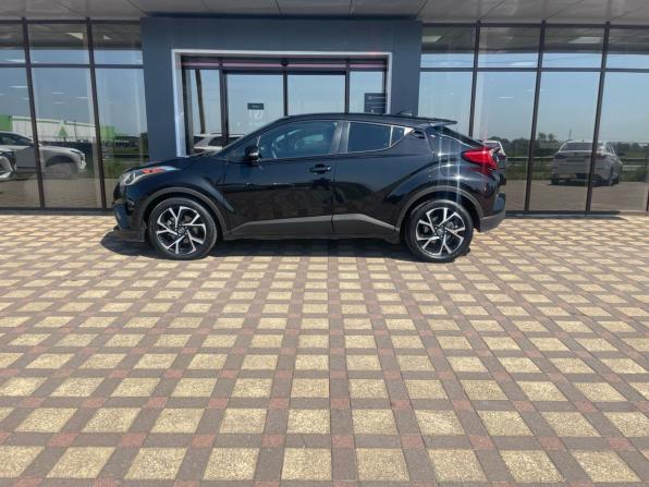 Toyota C-HR I Рестайлинг с пробегом 2019 года, цена 2 287 000 рублей, 65000 км, внедорожник, Автокод Объявления
