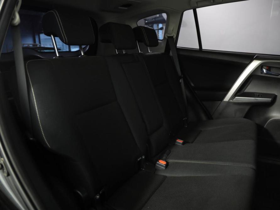 Toyota RAV4 IV (XA40) Рестайлинг Санкт-Петербург  - изображение 13