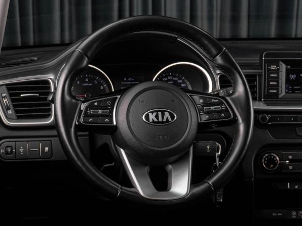 Kia Ceed III с пробегом 2018 года, цена 1 699 000 рублей, 42952 км, хэтчбек, Автокод Объявления