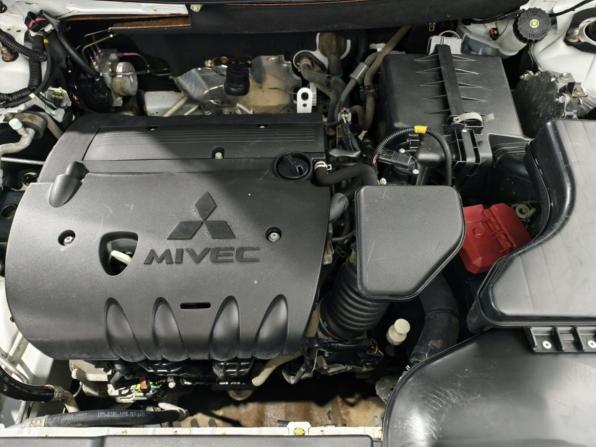 Mitsubishi Outlander III Рестайлинг 2 с пробегом 2015 года, цена 1 729 000 рублей, 204120 км, внедорожник, Автокод Объявления