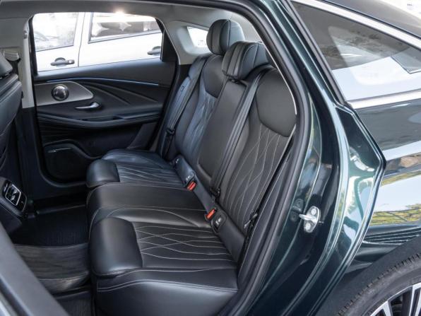 Chery Arrizo 8 с пробегом 2023 года, цена 2 049 000 рублей, 40197 км, седан, Автокод Объявления