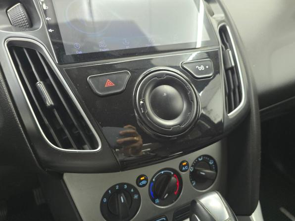 Ford Focus III с пробегом 2014 года, цена 935 000 рублей, 136000 км, седан, Автокод Объявления