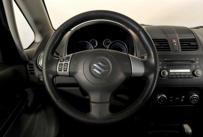 Suzuki SX4 I (Classic) Рестайлинг с пробегом 2011 года, цена 930 000 рублей, 101843 км, хэтчбек, Автокод Объявления