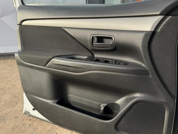 Mitsubishi Outlander III Рестайлинг с пробегом 2014 года, цена 1 659 000 рублей, 117700 км, внедорожник, Автокод Объявления