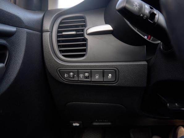 Kia Rio IV с пробегом 2019 года, цена 1 387 000 рублей, 76551 км, седан, Автокод Объявления