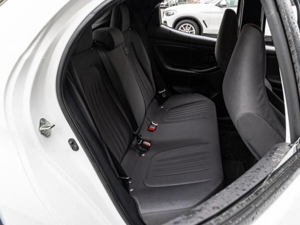 Toyota Yaris IV с пробегом 2020 года, цена 1 240 000 рублей, 47566 км, хэтчбек, Автокод Объявления