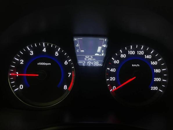 Hyundai Solaris I с пробегом 2012 года, цена 535 000 рублей, 219428 км, седан, Автокод Объявления