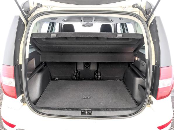 Skoda Yeti I Рестайлинг с пробегом 2015 года, цена 1 275 000 рублей, 112874 км, внедорожник, Автокод Объявления
