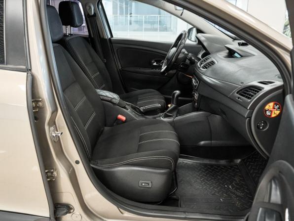 Renault Megane III Рестайлинг 2 с пробегом 2013 года, цена 599 000 рублей, 223200 км, хэтчбек, Автокод Объявления