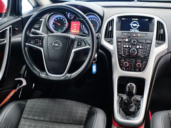 Opel Astra J Рестайлинг с пробегом 2012 года, цена 835 000 рублей, 88245 км, хэтчбек, Автокод Объявления