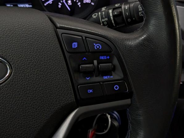 Hyundai Tucson III с пробегом 2016 года, цена 1 700 000 рублей, 128177 км, внедорожник, Автокод Объявления