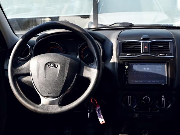 Lada (ВАЗ) Granta I Рестайлинг с пробегом 2018 года, цена 561 000 рублей, 99600 км, лифтбек, Автокод Объявления