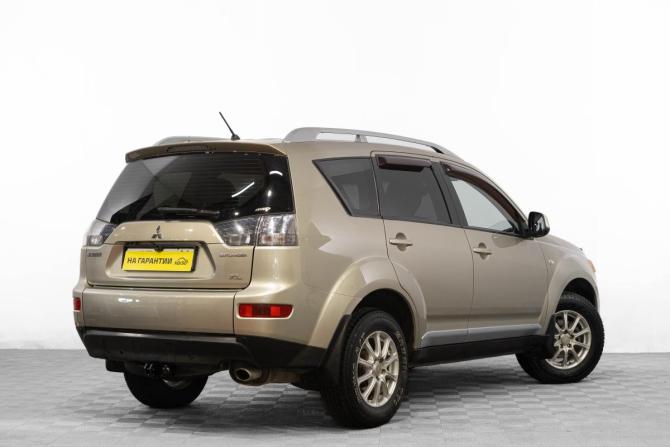 Mitsubishi Outlander II с пробегом 2008 года, цена 999 000 рублей, 257600 км, внедорожник, Автокод Объявления