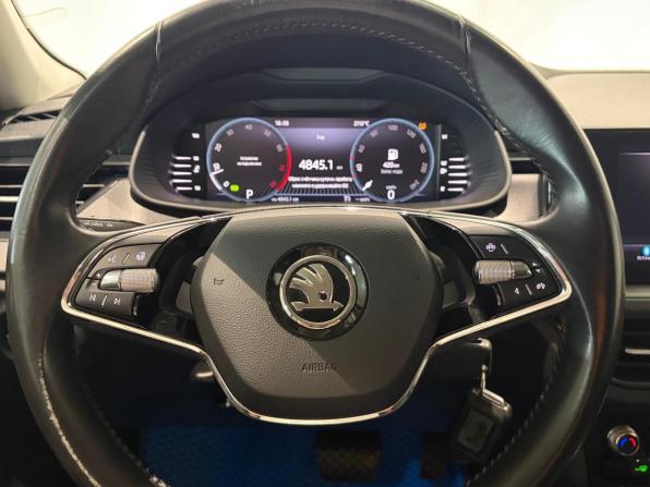 Skoda Rapid II с пробегом 2021 года, цена 1 845 000 рублей, 84000 км, лифтбек, Автокод Объявления