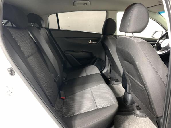 Kia Rio IV с пробегом 2018 года, цена 1 450 000 рублей, 130984 км, хэтчбек, Автокод Объявления