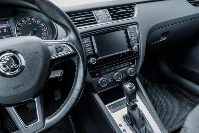 Skoda Octavia III (A7) с пробегом 2015 года, цена 1 075 000 рублей, 167000 км, лифтбек, Автокод Объявления
