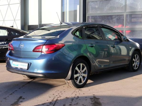 Opel Astra J Рестайлинг с пробегом 2013 года, цена 449 000 рублей, 222000 км, седан, Автокод Объявления