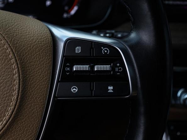 Kia Mohave I Рестайлинг 2 с пробегом 2019 года, цена 5 000 000 рублей, 72163 км, внедорожник, Автокод Объявления