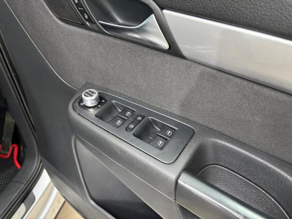 Volkswagen Sharan II с пробегом 2011 года, цена 1 420 000 рублей, 71910 км, минивэн, Автокод Объявления