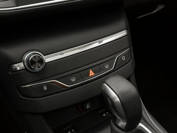 Peugeot 308 II с пробегом 2014 года, цена 1 180 000 рублей, 149928 км, хэтчбек, Автокод Объявления