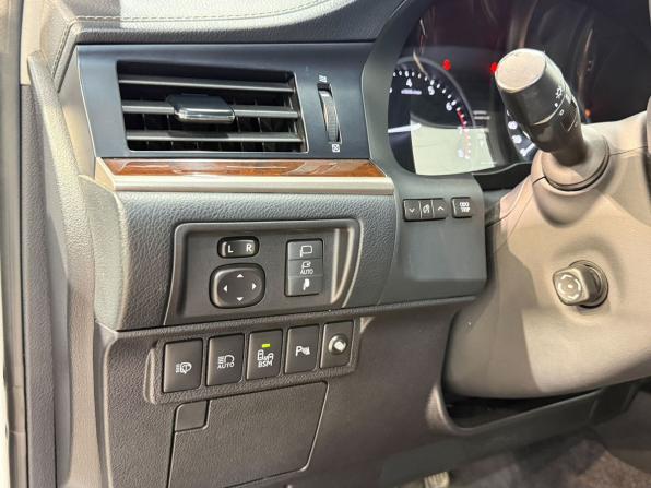 Lexus ES VI с пробегом 2013 года, цена 2 130 000 рублей, 211300 км, седан, Автокод Объявления