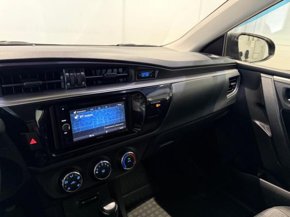 Toyota Corolla XI (E160 E170 E180) с пробегом 2013 года, цена 1 085 000 рублей, 233000 км, седан, Автокод Объявления