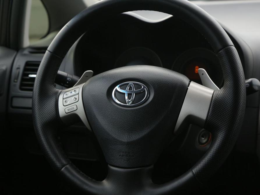 Toyota Auris I Иваново  - изображение 17