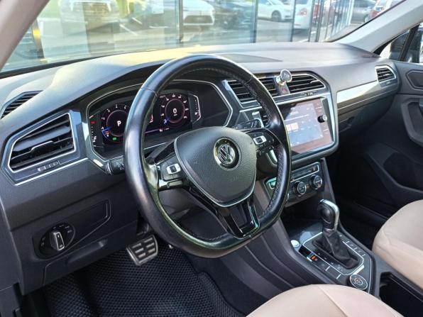 Volkswagen Tiguan II с пробегом 2019 года, цена 2 699 000 рублей, 187414 км, внедорожник, Автокод Объявления
