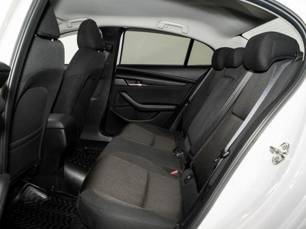 Mazda 3 IV (BP) с пробегом 2020 года, цена 1 630 000 рублей, 28900 км, седан, Автокод Объявления